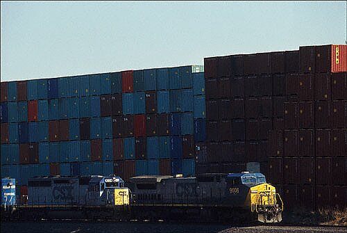 container2csxlocos.jpg