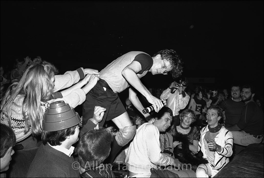 Devo's Mothersbaugh among the fans