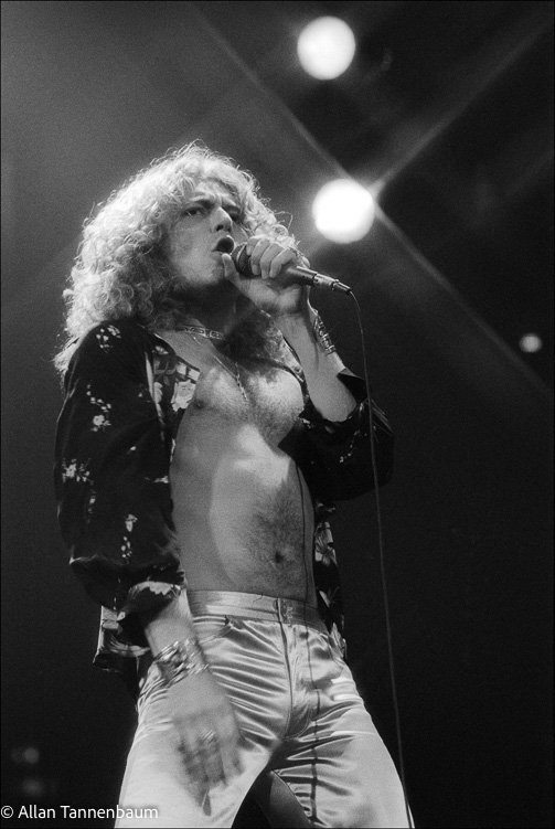 Led Zeppelin Plant Sings