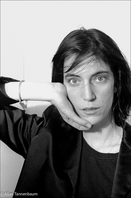 Patti Smith Hand On Chin